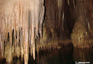 Devetashko-Plateau - Die Boninska-Höhle