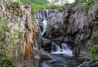 Die Ostrhodopen - Momtschilgrad Wasserfall Tschukowskim