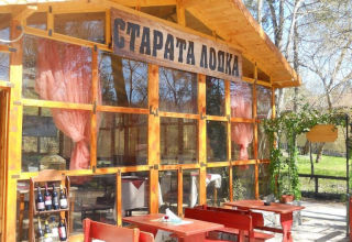 Die südliche Schwarzmeerküste: Restaurant STARATA LODKA